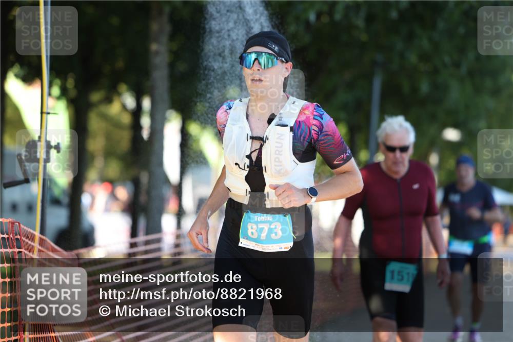 07.09.2025 - 19. Norderstedt Triathlon Michael Strokosch http://msf.ph/oto/8821968 07.09.2025 17:06:17 Laufen 864, 929 meine-sportfotos.de