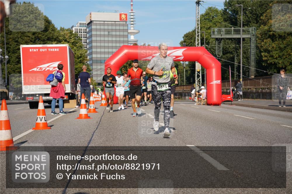 07.09.2025 - BARMER Alsterlauf Yannick Fuchs http://msf.ph/oto/8821971 07.09.2025 09:46:21 Laufen 405, 5516 meine-sportfotos.de