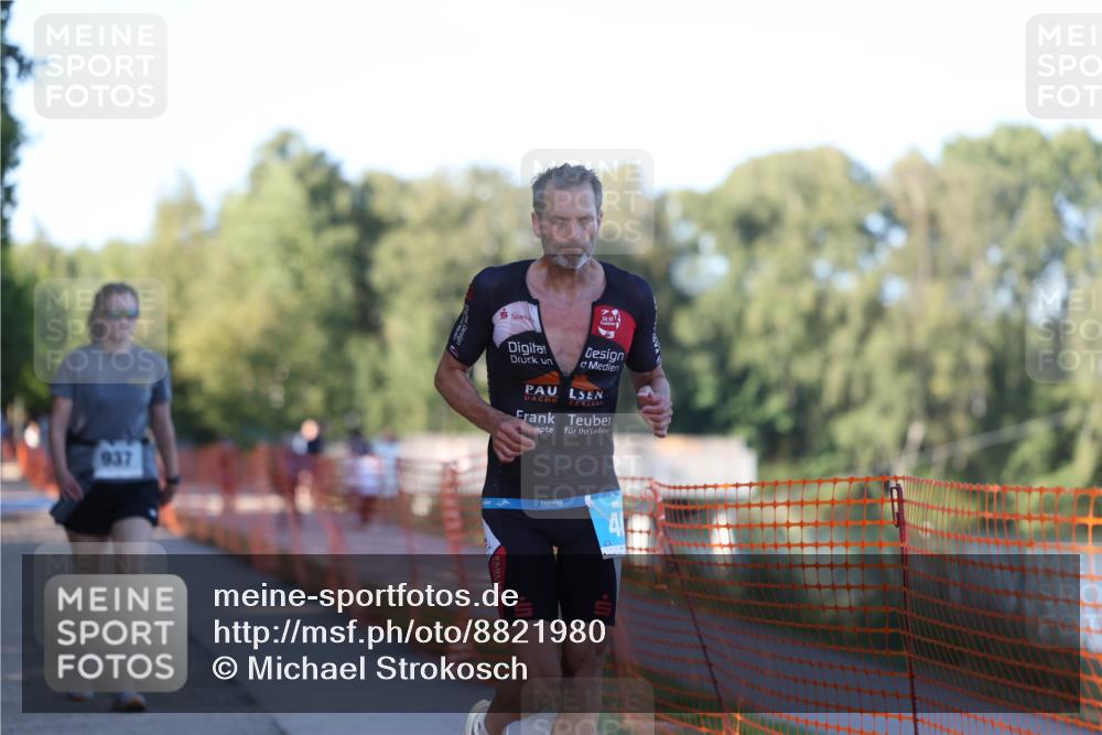07.09.2025 - 19. Norderstedt Triathlon Michael Strokosch http://msf.ph/oto/8821980 07.09.2025 17:06:29 Laufen 406, 937 meine-sportfotos.de