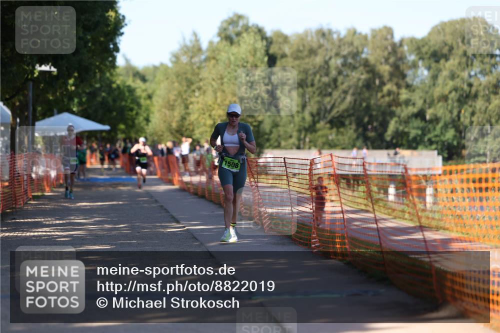 07.09.2025 - 19. Norderstedt Triathlon Michael Strokosch http://msf.ph/oto/8822019 07.09.2025 16:00:15 Laufen 1508, 1511 meine-sportfotos.de