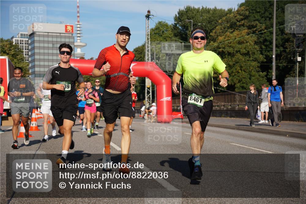 07.09.2025 - BARMER Alsterlauf Yannick Fuchs http://msf.ph/oto/8822036 07.09.2025 09:46:24 Laufen 4083, 840, 39, 4267, 8461 meine-sportfotos.de