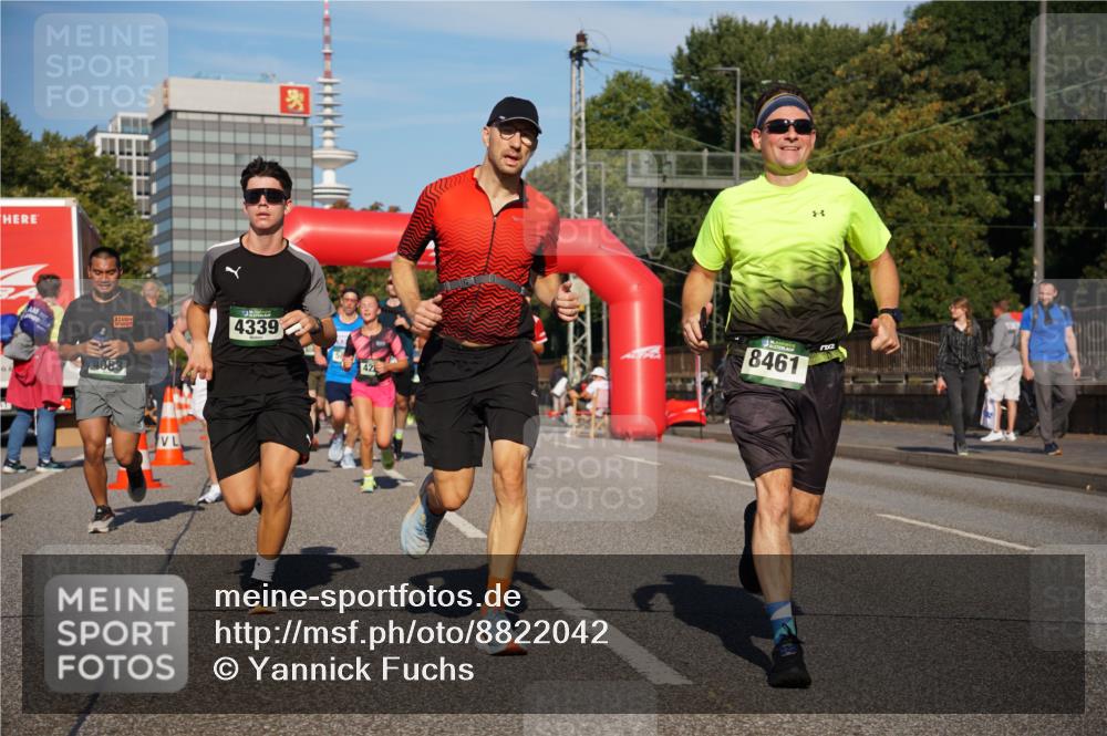 07.09.2025 - BARMER Alsterlauf Yannick Fuchs http://msf.ph/oto/8822042 07.09.2025 09:46:24 Laufen 4339, 083, 42, 8461 meine-sportfotos.de
