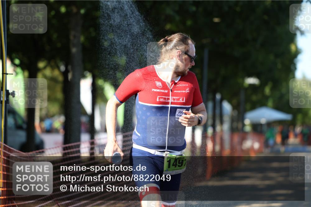 07.09.2025 - 19. Norderstedt Triathlon Michael Strokosch http://msf.ph/oto/8822049 07.09.2025 16:00:28 Laufen 462, 1497 meine-sportfotos.de