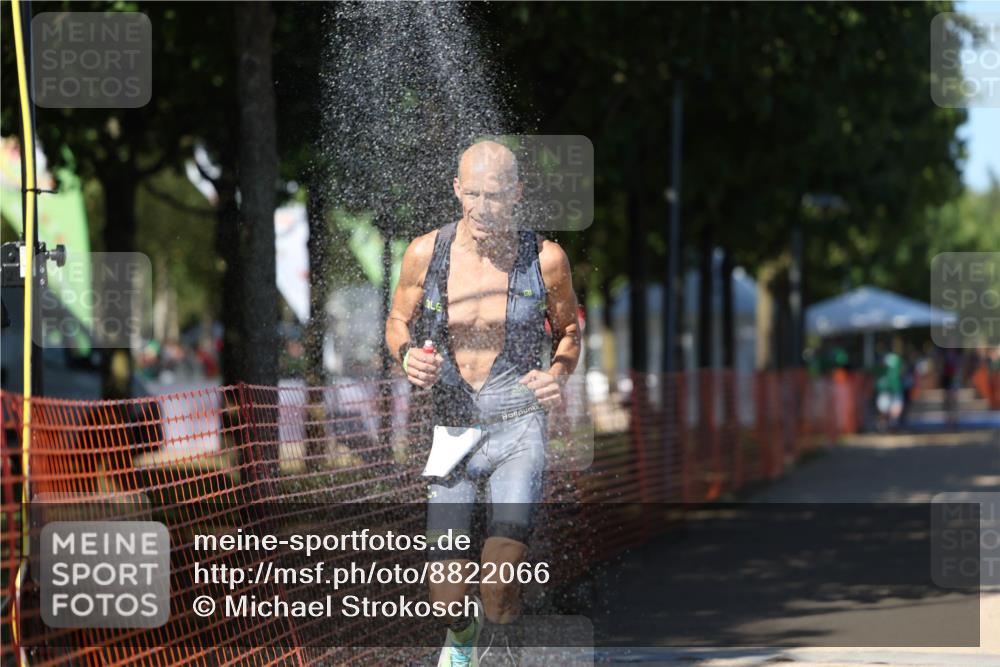 07.09.2025 - 19. Norderstedt Triathlon Michael Strokosch http://msf.ph/oto/8822066 07.09.2025 15:00:54 Laufen 1457 meine-sportfotos.de