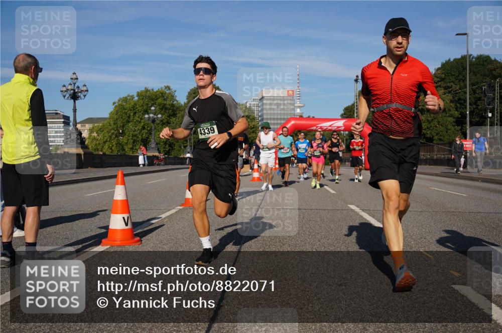 07.09.2025 - BARMER Alsterlauf Yannick Fuchs http://msf.ph/oto/8822071 07.09.2025 09:46:25 Laufen 4339 meine-sportfotos.de