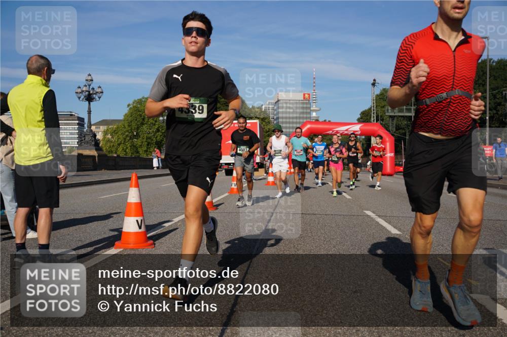 07.09.2025 - BARMER Alsterlauf Yannick Fuchs http://msf.ph/oto/8822080 07.09.2025 09:46:26 Laufen 39 meine-sportfotos.de