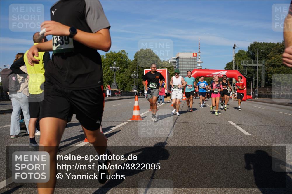 07.09.2025 - BARMER Alsterlauf Yannick Fuchs http://msf.ph/oto/8822095 07.09.2025 09:46:26 Laufen 1339 meine-sportfotos.de