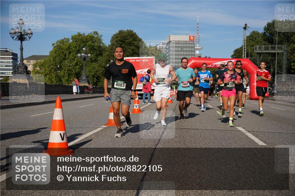 07.09.2025 - BARMER Alsterlauf Yannick Fuchs http://msf.ph/oto/8822105 07.09.2025 09:46:27 Laufen 4083, 405, 588, 2801, 13, 4267 meine-sportfotos.de