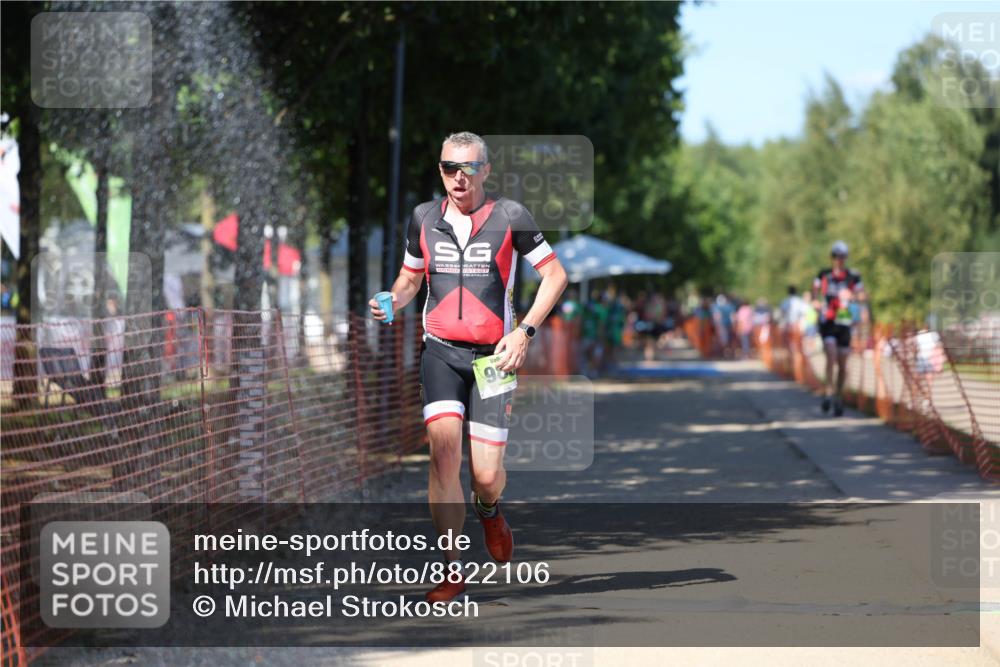 07.09.2025 - 19. Norderstedt Triathlon Michael Strokosch http://msf.ph/oto/8822106 07.09.2025 15:01:14 Laufen 979, 986 meine-sportfotos.de