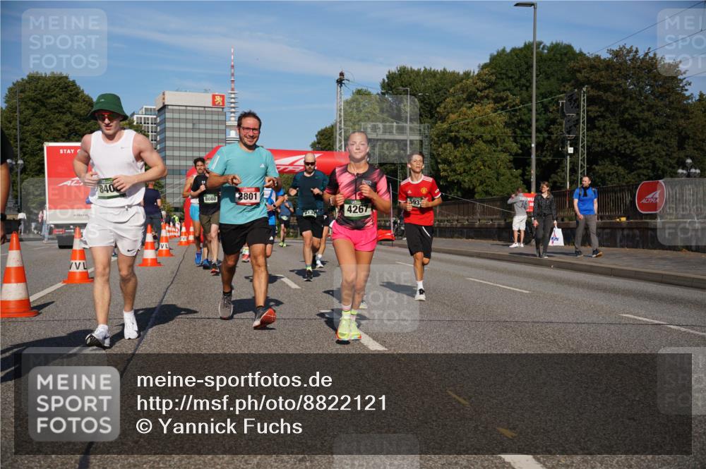 07.09.2025 - BARMER Alsterlauf Yannick Fuchs http://msf.ph/oto/8822121 07.09.2025 09:46:27 Laufen 840, 8080, 2801, 593, 4267, 6134 meine-sportfotos.de