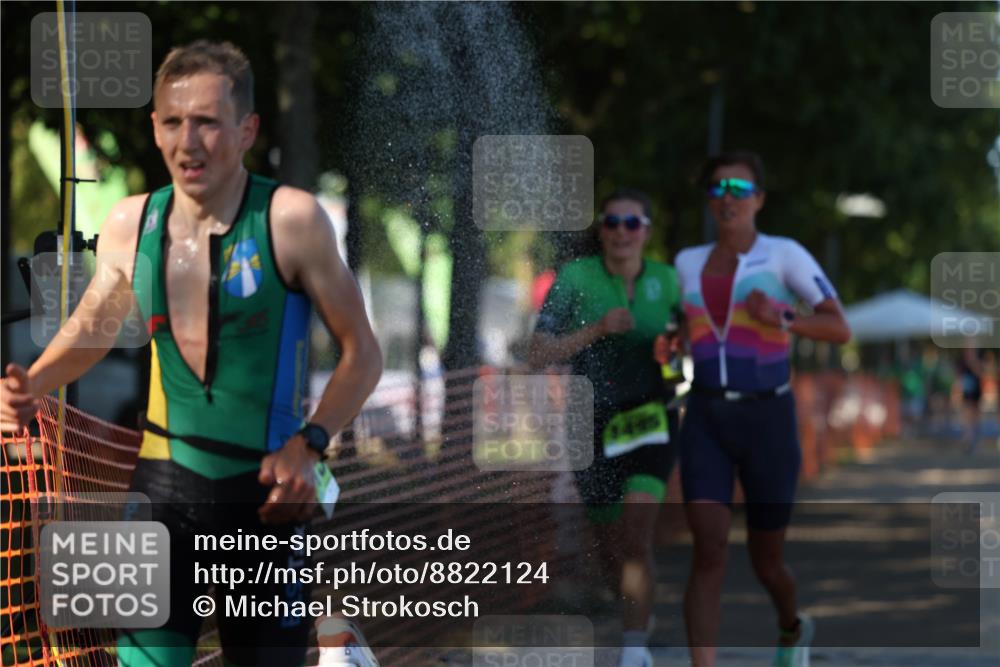 07.09.2025 - 19. Norderstedt Triathlon Michael Strokosch http://msf.ph/oto/8822124 07.09.2025 16:00:48 Laufen 475, 1495, 1500 meine-sportfotos.de