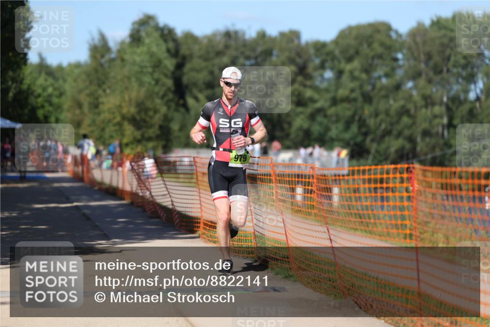07.09.2025 - 19. Norderstedt Triathlon Michael Strokosch http://msf.ph/oto/8822141 07.09.2025 15:01:20 Laufen 979 meine-sportfotos.de