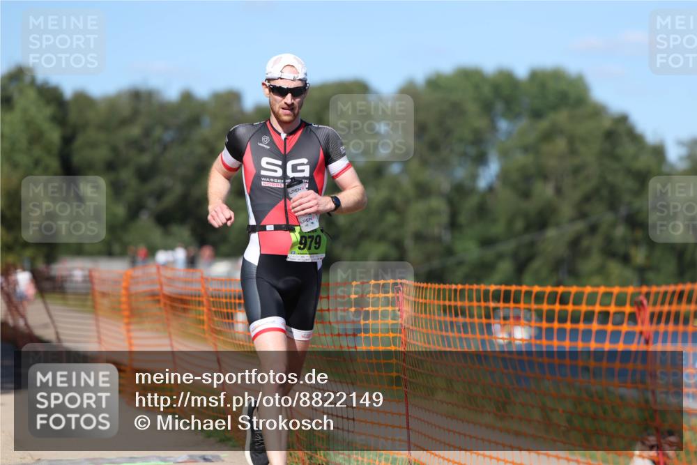 07.09.2025 - 19. Norderstedt Triathlon Michael Strokosch http://msf.ph/oto/8822149 07.09.2025 15:01:22 Laufen 979 meine-sportfotos.de