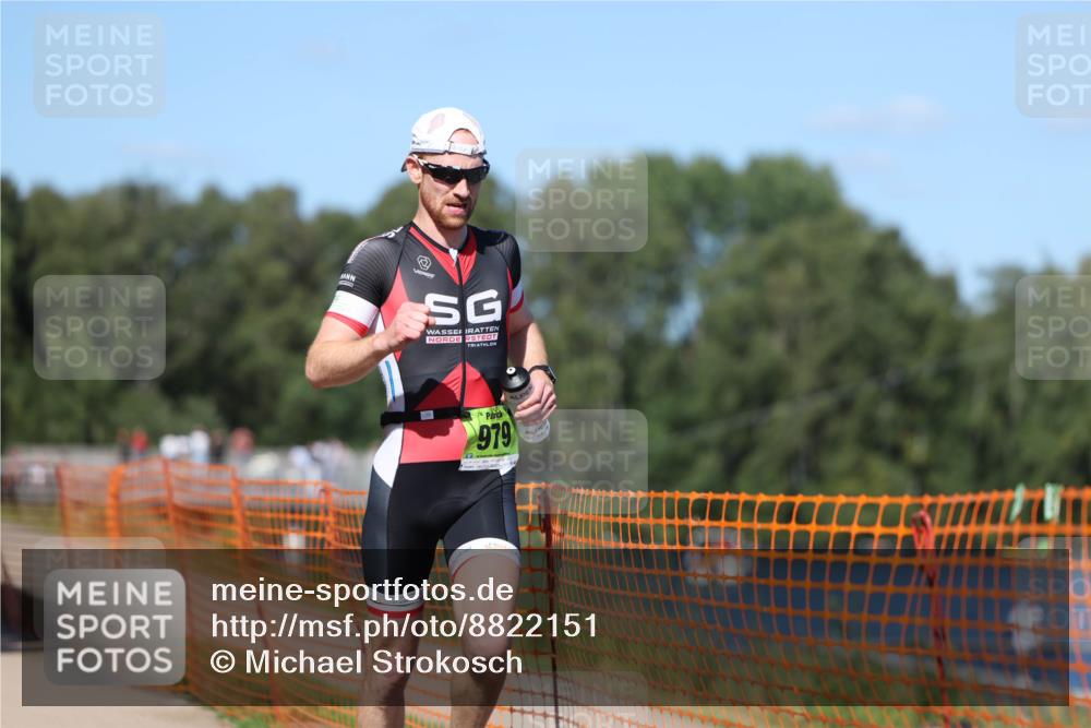 07.09.2025 - 19. Norderstedt Triathlon Michael Strokosch http://msf.ph/oto/8822151 07.09.2025 15:01:22 Laufen 979 meine-sportfotos.de