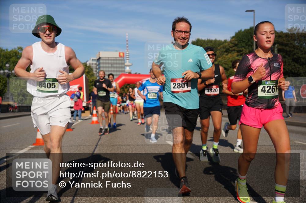 07.09.2025 - BARMER Alsterlauf Yannick Fuchs http://msf.ph/oto/8822153 07.09.2025 09:46:28 Laufen 8405, 5880, 2801, 4820, 200, 136, 4267 meine-sportfotos.de