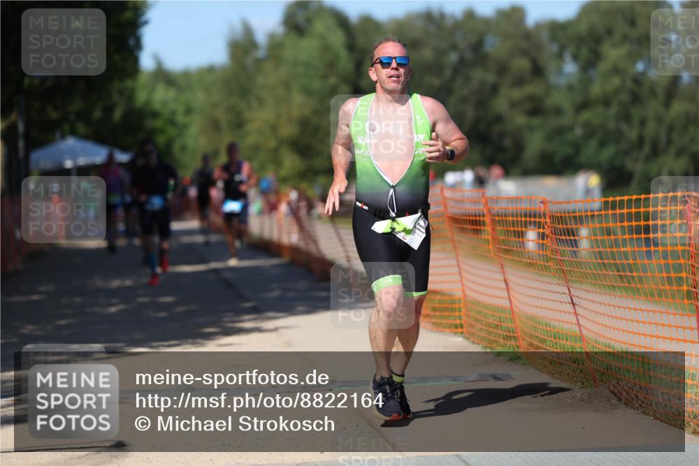 07.09.2025 - 19. Norderstedt Triathlon Michael Strokosch http://msf.ph/oto/8822164 07.09.2025 15:01:37 Laufen 369, 400, 978, 1005 meine-sportfotos.de