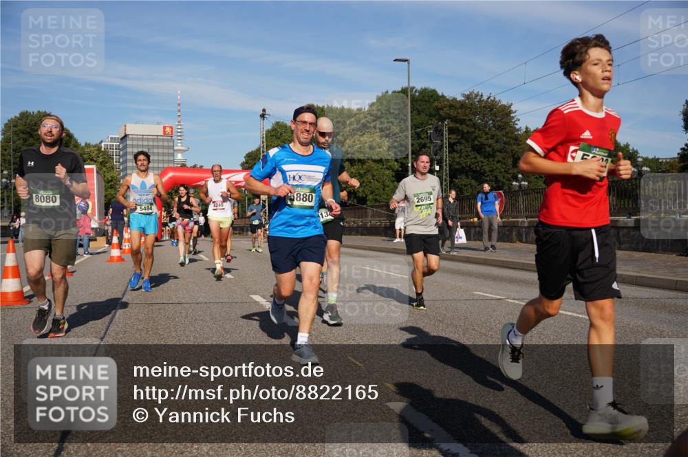 07.09.2025 - BARMER Alsterlauf Yannick Fuchs http://msf.ph/oto/8822165 07.09.2025 09:46:30 Laufen 8080, 5484, 4249, 880, 2695 meine-sportfotos.de