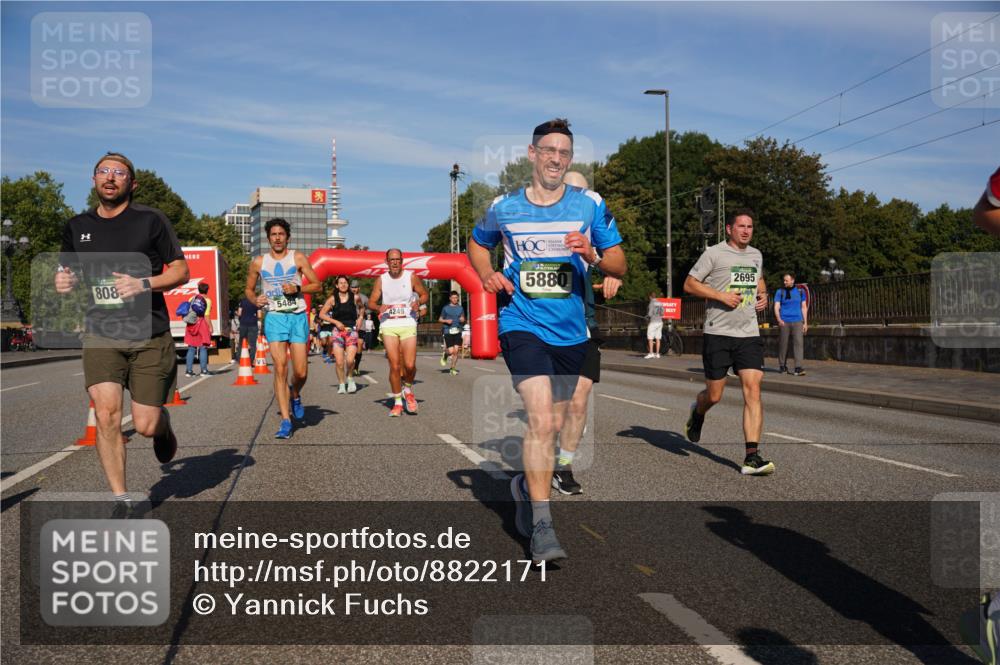07.09.2025 - BARMER Alsterlauf Yannick Fuchs http://msf.ph/oto/8822171 07.09.2025 09:46:30 Laufen 808, 5484, 5880, 175, 2695 meine-sportfotos.de