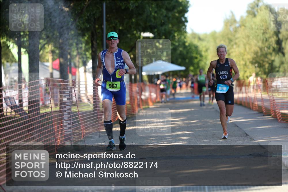 07.09.2025 - 19. Norderstedt Triathlon Michael Strokosch http://msf.ph/oto/8822174 07.09.2025 16:01:45 Laufen 967 meine-sportfotos.de