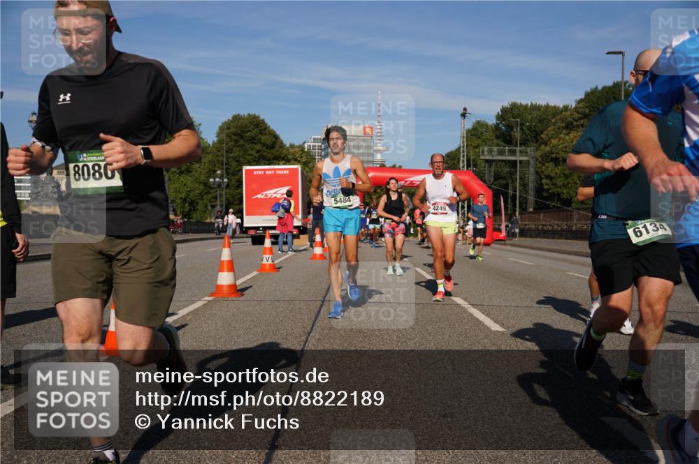 07.09.2025 - BARMER Alsterlauf Yannick Fuchs http://msf.ph/oto/8822189 07.09.2025 09:46:31 Laufen 8086, 5484, 4249, 6134 meine-sportfotos.de