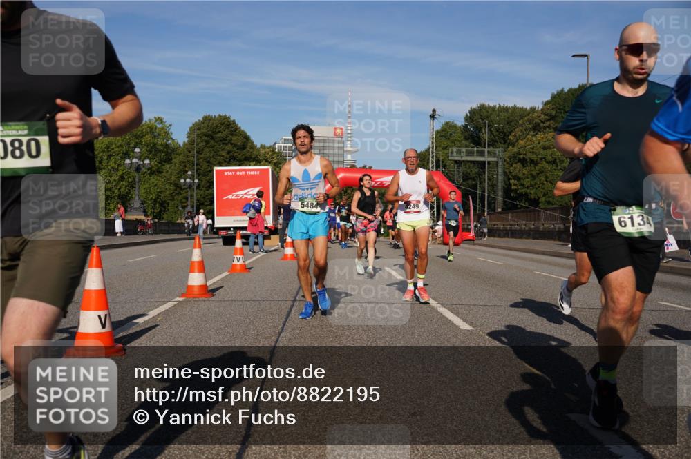 07.09.2025 - BARMER Alsterlauf Yannick Fuchs http://msf.ph/oto/8822195 07.09.2025 09:46:31 Laufen 080, 5484, 4249, 146, 6134 meine-sportfotos.de