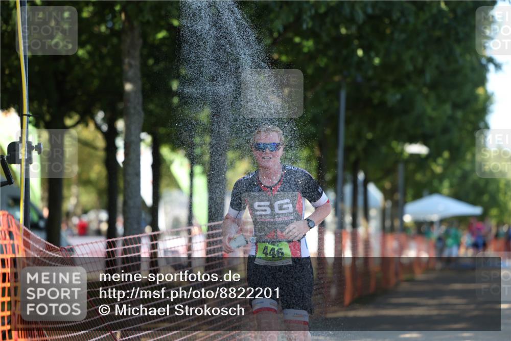 07.09.2025 - 19. Norderstedt Triathlon Michael Strokosch http://msf.ph/oto/8822201 07.09.2025 16:02:07 Laufen 377, 446 meine-sportfotos.de