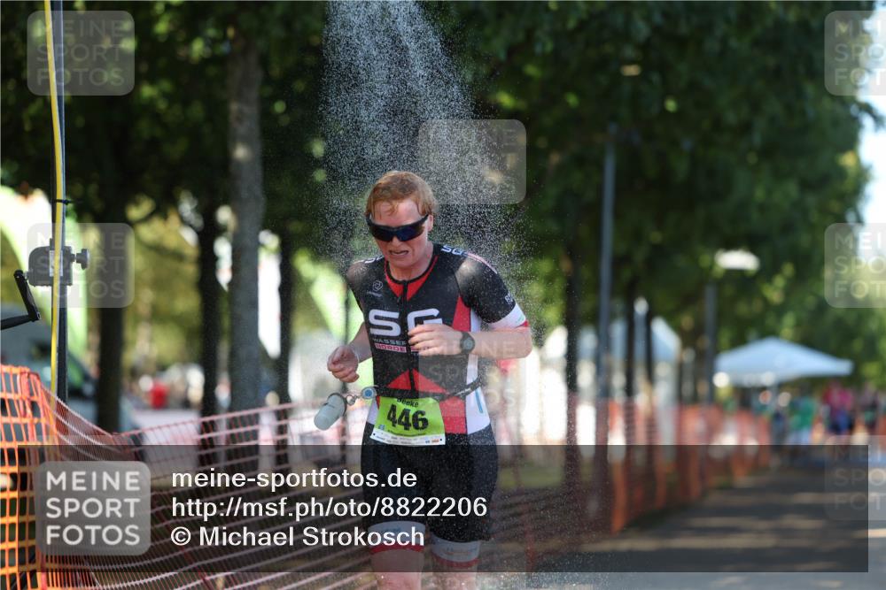 07.09.2025 - 19. Norderstedt Triathlon Michael Strokosch http://msf.ph/oto/8822206 07.09.2025 16:02:08 Laufen 377, 446 meine-sportfotos.de