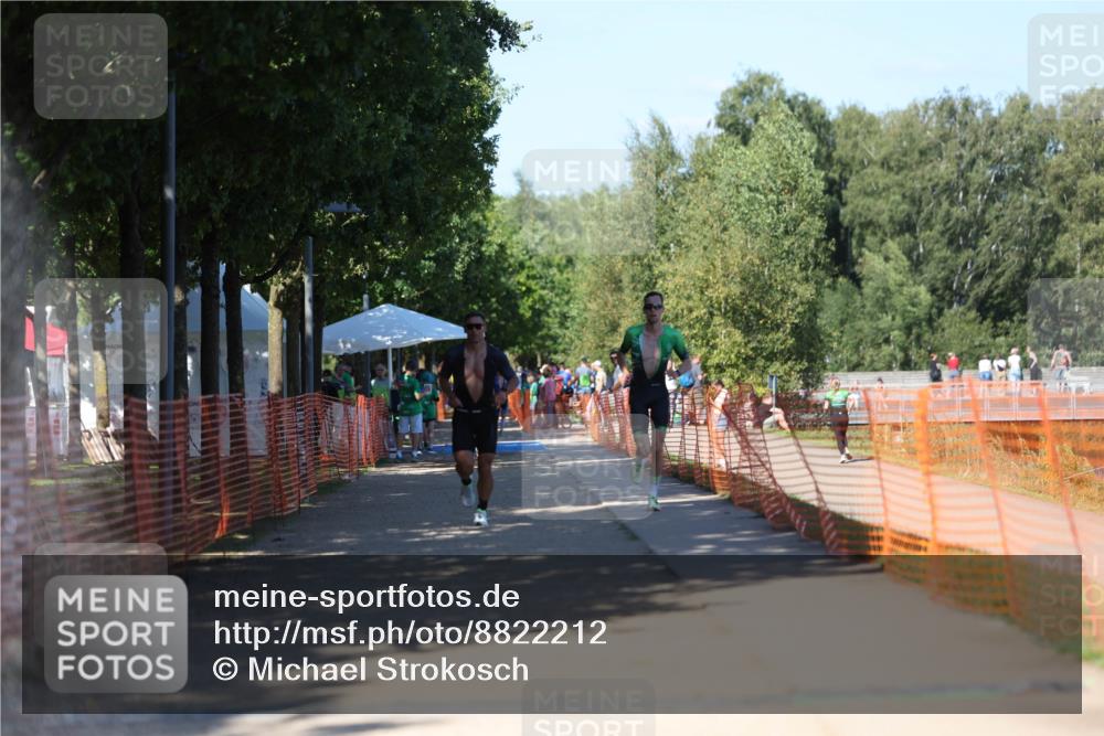 07.09.2025 - 19. Norderstedt Triathlon Michael Strokosch http://msf.ph/oto/8822212 07.09.2025 15:01:51 Laufen 872, 911, 1014, 1022 meine-sportfotos.de