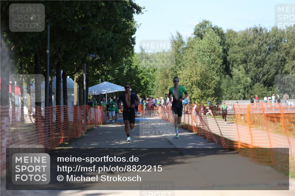 07.09.2025 - 19. Norderstedt Triathlon Michael Strokosch http://msf.ph/oto/8822215 07.09.2025 15:01:51 Laufen 872, 911, 1014, 1022 meine-sportfotos.de