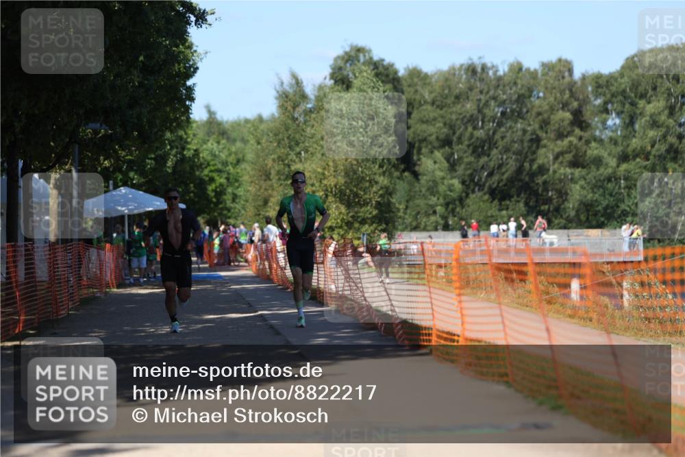 07.09.2025 - 19. Norderstedt Triathlon Michael Strokosch http://msf.ph/oto/8822217 07.09.2025 15:01:52 Laufen 872, 911, 1014, 1022 meine-sportfotos.de