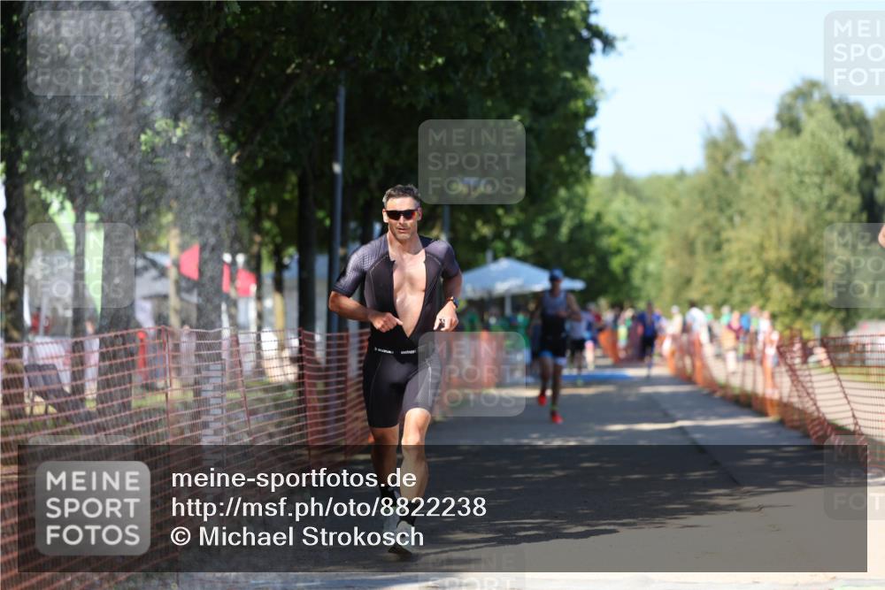 07.09.2025 - 19. Norderstedt Triathlon Michael Strokosch http://msf.ph/oto/8822238 07.09.2025 15:01:57 Laufen 911, 988, 1014 meine-sportfotos.de