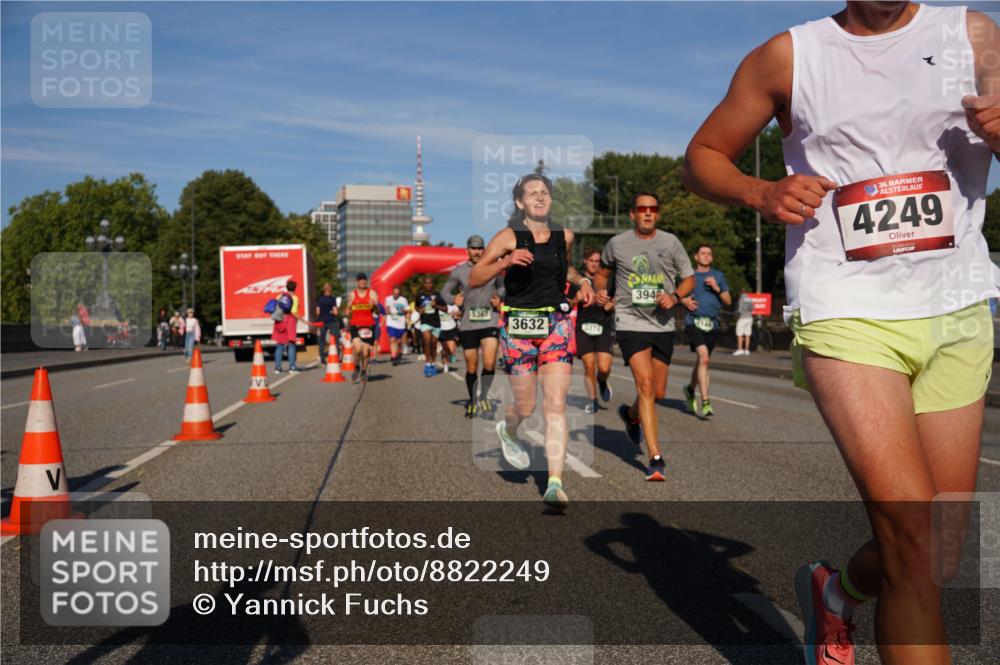 07.09.2025 - BARMER Alsterlauf Yannick Fuchs http://msf.ph/oto/8822249 07.09.2025 09:46:33 Laufen 36, 4249, 394, 5367, 3632 meine-sportfotos.de