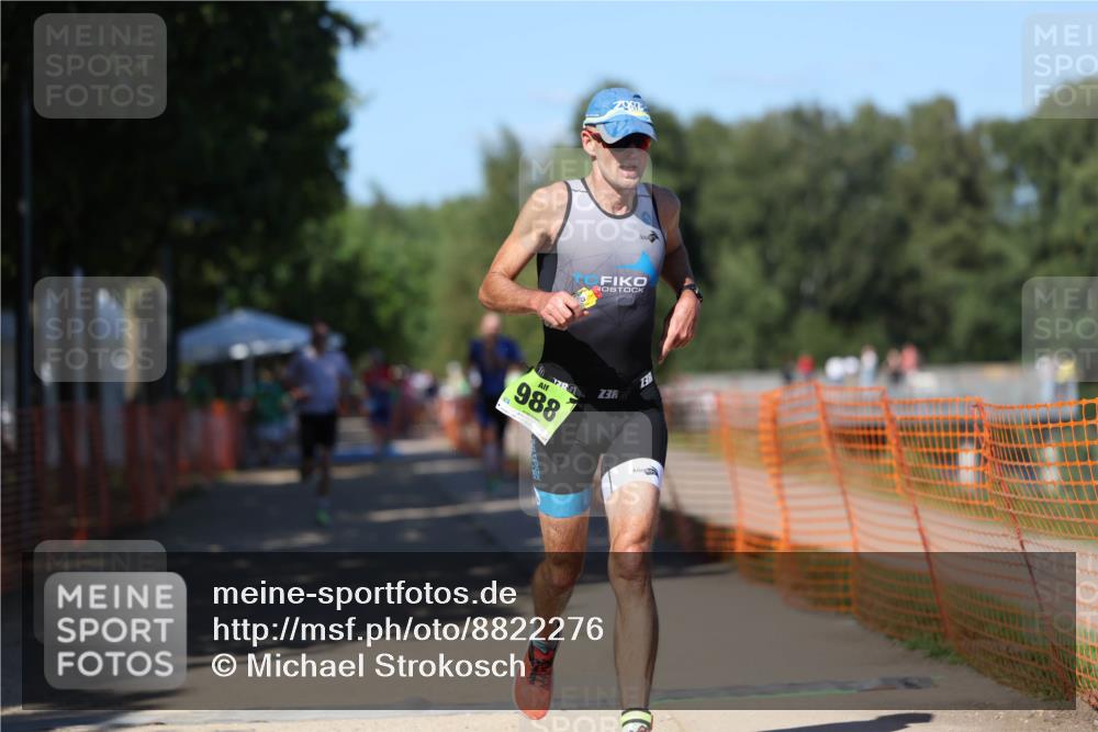07.09.2025 - 19. Norderstedt Triathlon Michael Strokosch http://msf.ph/oto/8822276 07.09.2025 15:02:04 Laufen 988, 1041, 1421 meine-sportfotos.de
