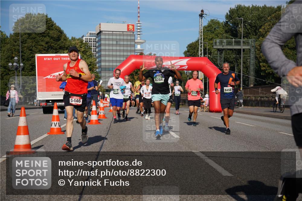 07.09.2025 - BARMER Alsterlauf Yannick Fuchs http://msf.ph/oto/8822300 07.09.2025 09:46:35 Laufen 5446, 2011, 5117, 5129, 8284, 825, 8456 meine-sportfotos.de