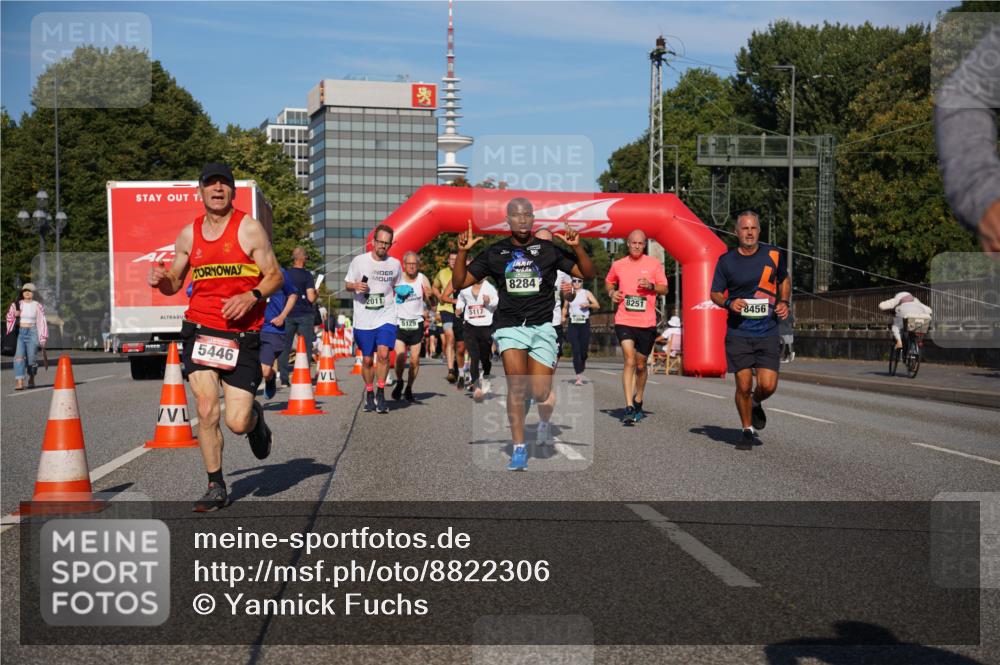 07.09.2025 - BARMER Alsterlauf Yannick Fuchs http://msf.ph/oto/8822306 07.09.2025 09:46:35 Laufen 5446, 2011, 5117, 5129, 8284, 8251, 8456 meine-sportfotos.de
