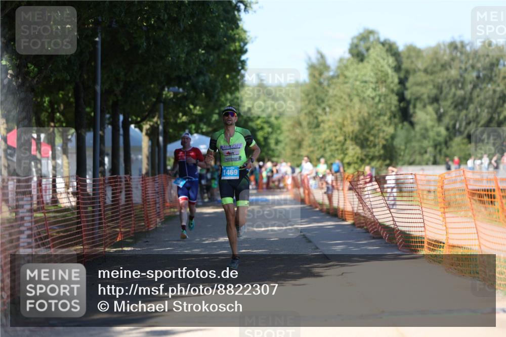 07.09.2025 - 19. Norderstedt Triathlon Michael Strokosch http://msf.ph/oto/8822307 07.09.2025 15:02:13 Laufen 366, 1041, 1421, 1469 meine-sportfotos.de