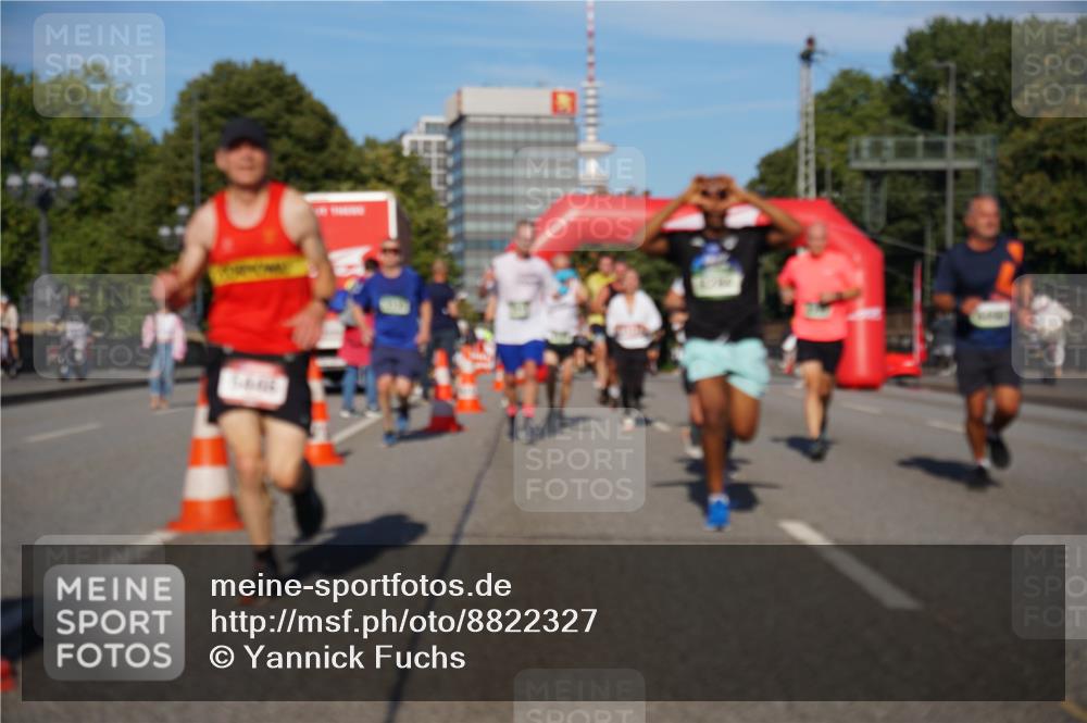 07.09.2025 - BARMER Alsterlauf Yannick Fuchs http://msf.ph/oto/8822327 07.09.2025 09:46:36 Laufen  meine-sportfotos.de