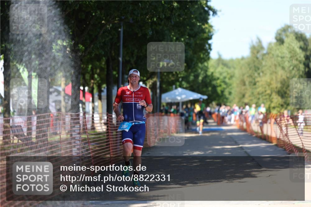 07.09.2025 - 19. Norderstedt Triathlon Michael Strokosch http://msf.ph/oto/8822331 07.09.2025 15:02:17 Laufen 366, 1469 meine-sportfotos.de