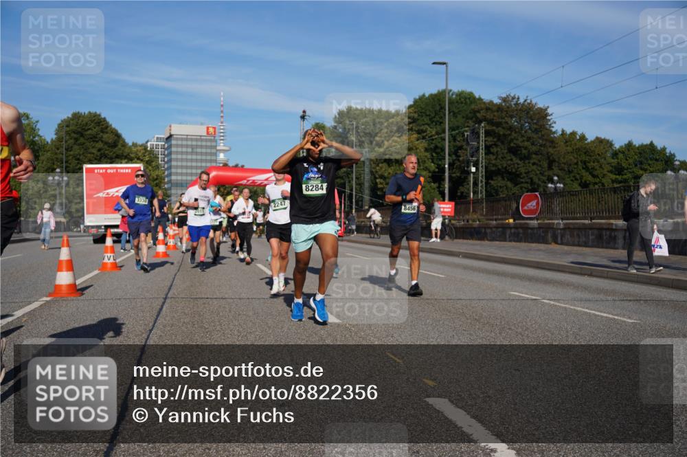 07.09.2025 - BARMER Alsterlauf Yannick Fuchs http://msf.ph/oto/8822356 07.09.2025 09:46:37 Laufen 3330, 2247, 8284, 8456 meine-sportfotos.de
