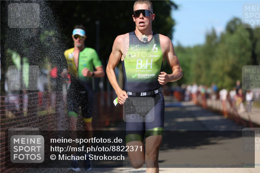 07.09.2025 - 19. Norderstedt Triathlon Michael Strokosch http://msf.ph/oto/8822371 07.09.2025 15:02:32 Laufen 1032 meine-sportfotos.de
