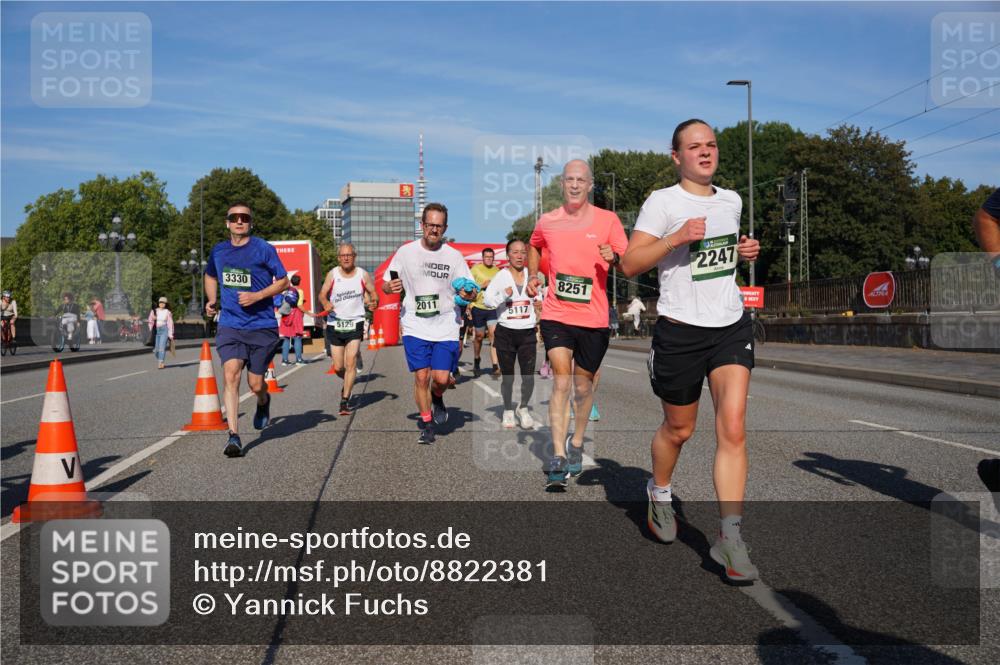 07.09.2025 - BARMER Alsterlauf Yannick Fuchs http://msf.ph/oto/8822381 07.09.2025 09:46:39 Laufen 3330, 10, 5129, 2247, 8251, 2011, 5117 meine-sportfotos.de