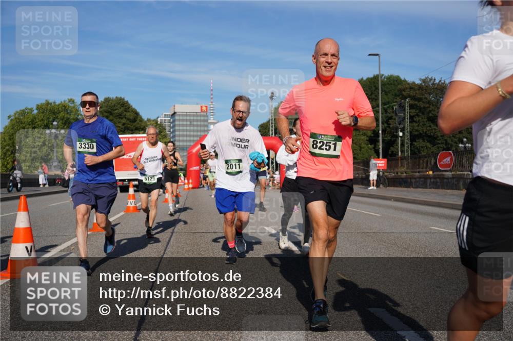 07.09.2025 - BARMER Alsterlauf Yannick Fuchs http://msf.ph/oto/8822384 07.09.2025 09:46:39 Laufen 3330, 8251, 2011, 5129 meine-sportfotos.de