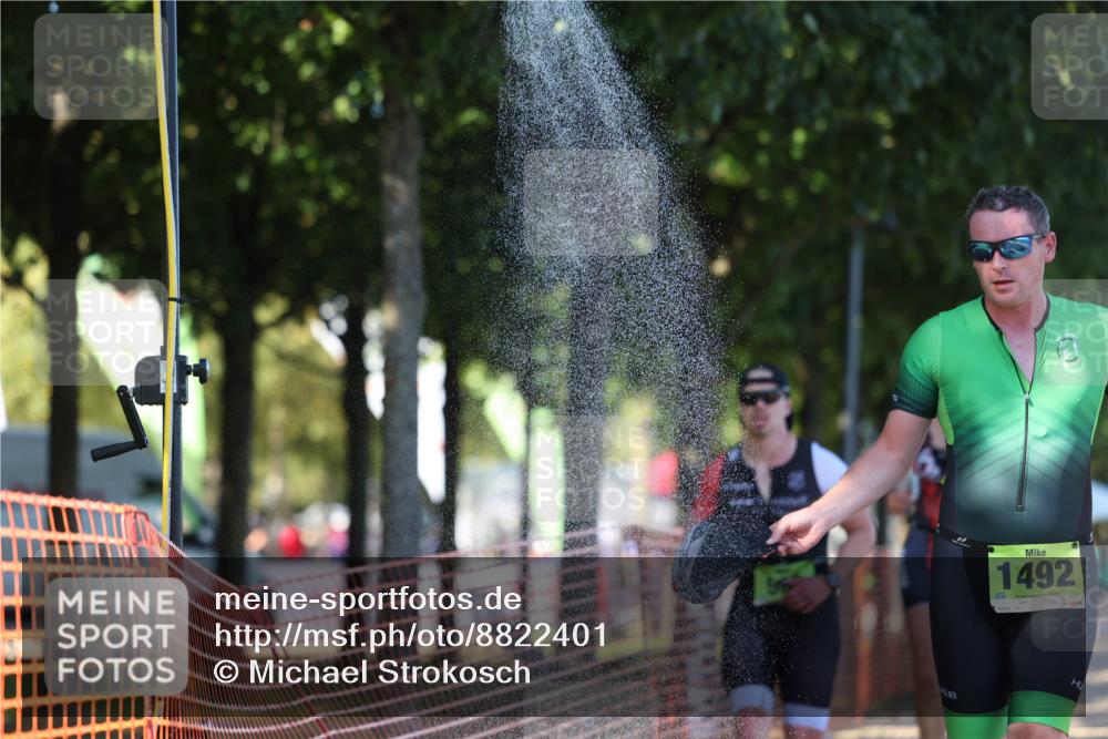 07.09.2025 - 19. Norderstedt Triathlon Michael Strokosch http://msf.ph/oto/8822401 07.09.2025 16:03:32 Laufen 438, 498, 537, 1492 meine-sportfotos.de