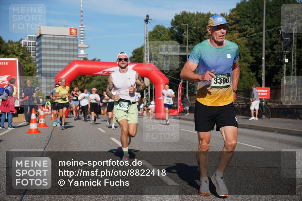 07.09.2025 - BARMER Alsterlauf Yannick Fuchs http://msf.ph/oto/8822418 07.09.2025 09:46:43 Laufen 5657, 3396 meine-sportfotos.de