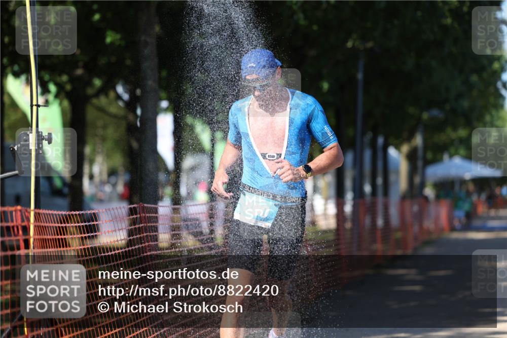 07.09.2025 - 19. Norderstedt Triathlon Michael Strokosch http://msf.ph/oto/8822420 07.09.2025 15:10:07 Laufen 363, 880, 1010 meine-sportfotos.de