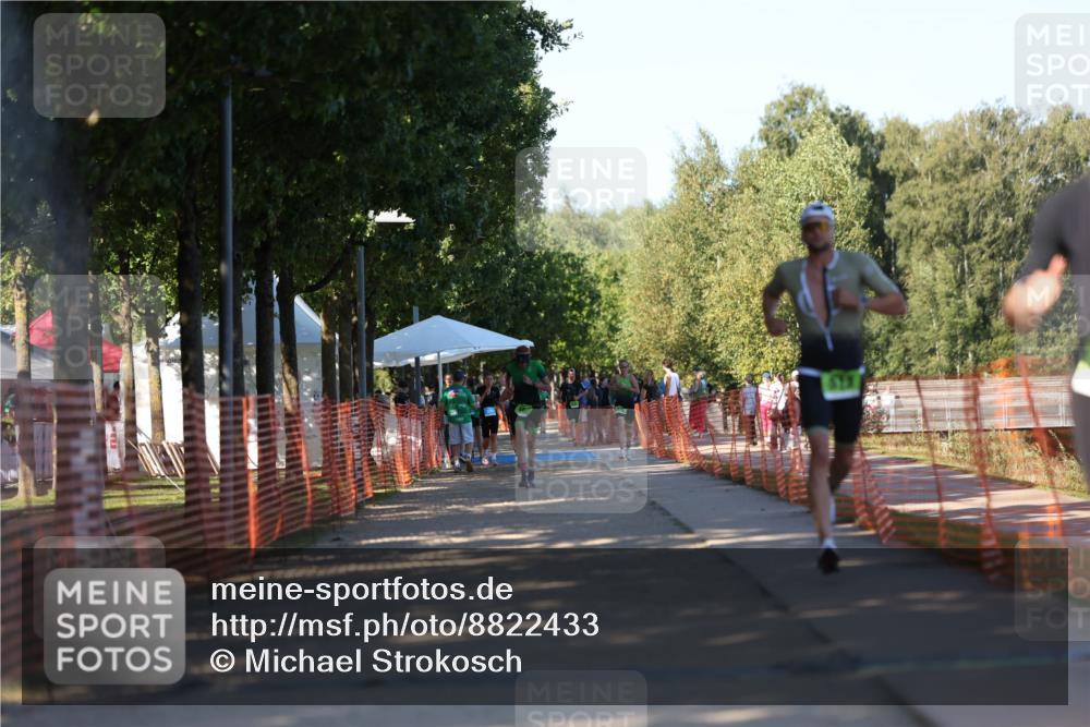 07.09.2025 - 19. Norderstedt Triathlon Michael Strokosch http://msf.ph/oto/8822433 07.09.2025 16:03:45 Laufen 506, 513 meine-sportfotos.de