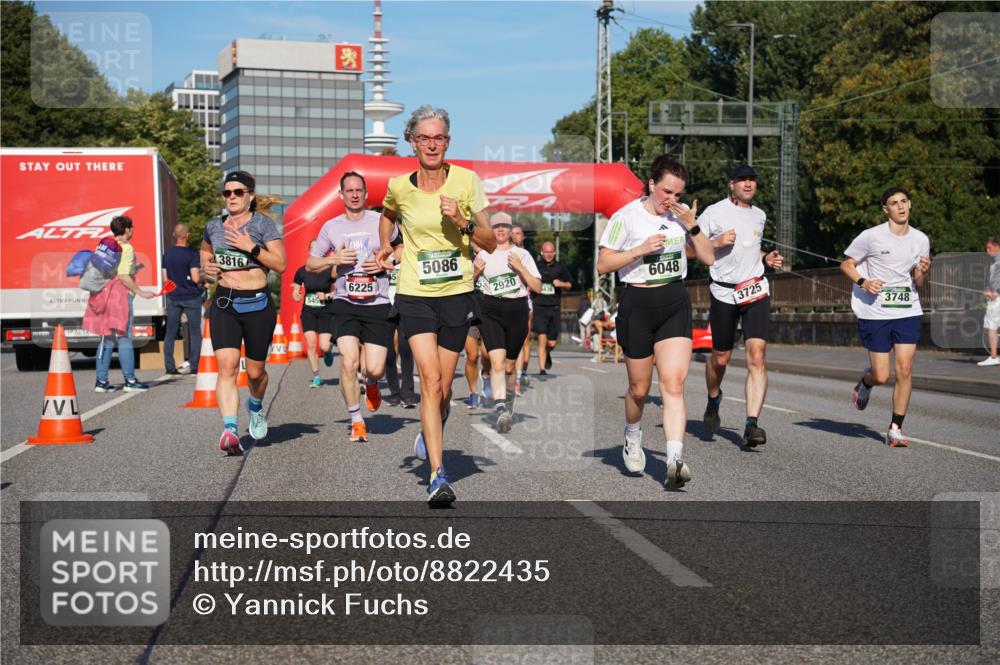 07.09.2025 - BARMER Alsterlauf Yannick Fuchs http://msf.ph/oto/8822435 07.09.2025 09:46:46 Laufen 3816, 6225, 5086, 2920, 436, 6048, 3725, 3748 meine-sportfotos.de