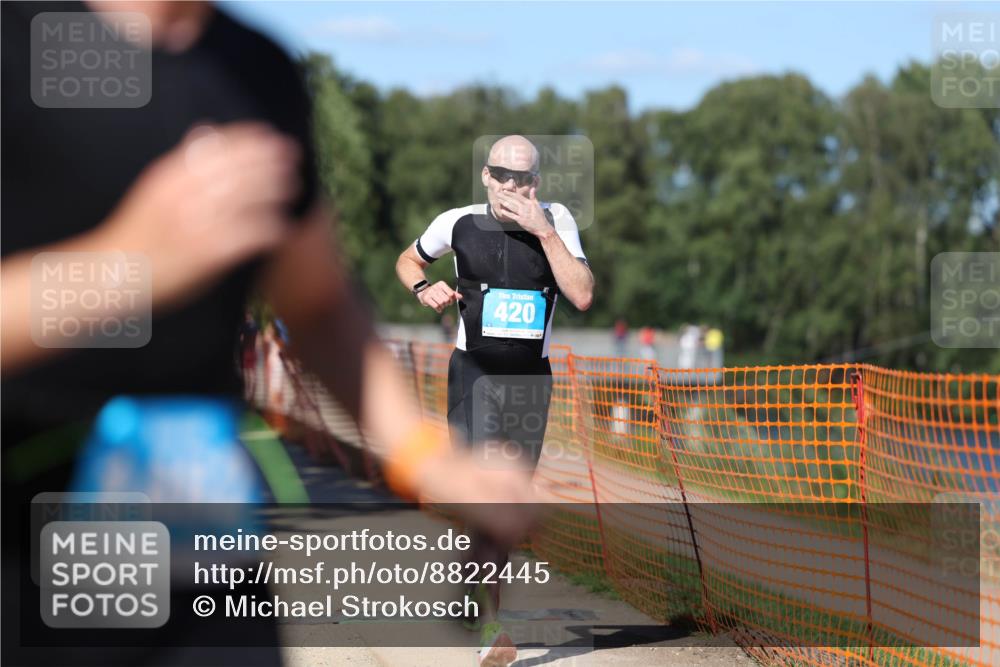 07.09.2025 - 19. Norderstedt Triathlon Michael Strokosch http://msf.ph/oto/8822445 07.09.2025 15:10:44 Laufen 420, 1462 meine-sportfotos.de