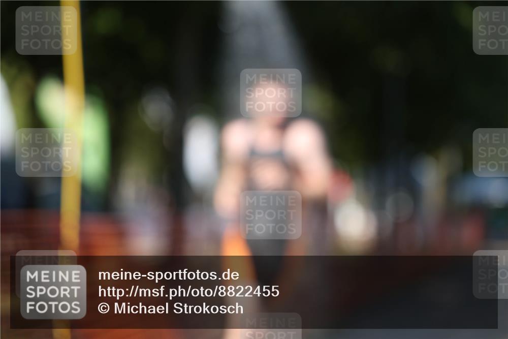 07.09.2025 - 19. Norderstedt Triathlon Michael Strokosch http://msf.ph/oto/8822455 07.09.2025 15:10:58 Laufen 1002 meine-sportfotos.de