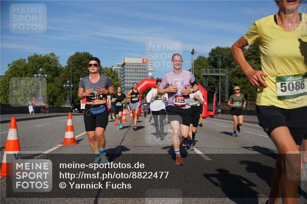 07.09.2025 - BARMER Alsterlauf Yannick Fuchs http://msf.ph/oto/8822477 07.09.2025 09:46:48 Laufen 5459, 3258, 40, 6225, 2920, 8108, 5086 meine-sportfotos.de